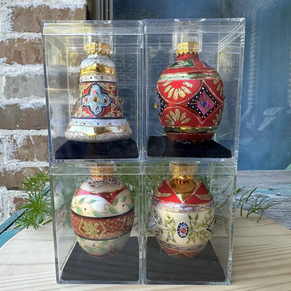 Designers Studio LTD‎ Series 3.5 Inch Handcrafted Christmas 4 Glass Ornaments